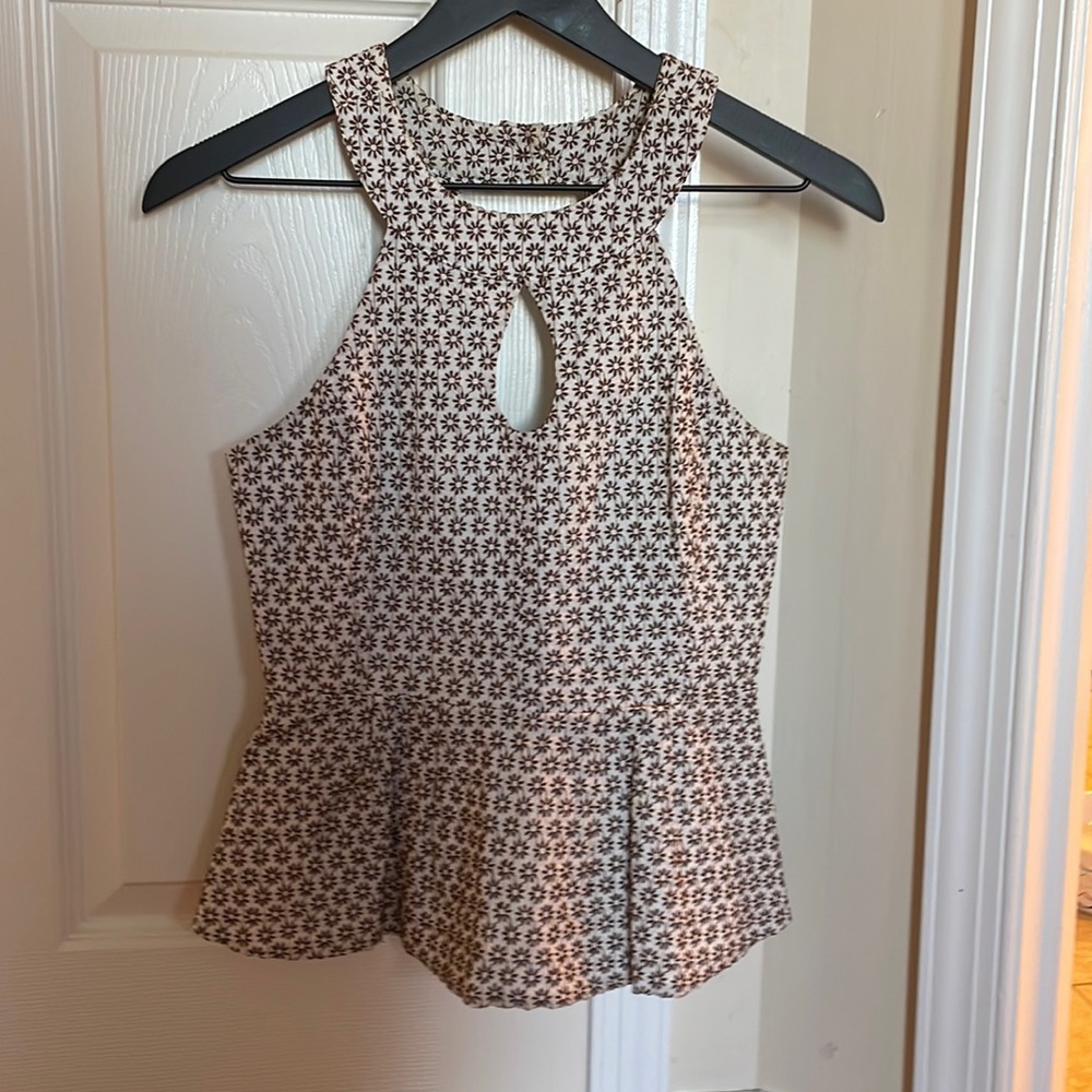 Anthropologie tank size US 4